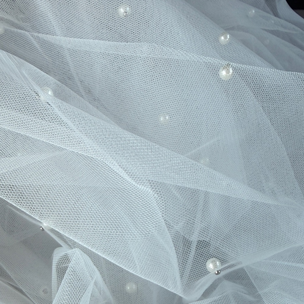 Elegant White Tulle Wedding Veil with Pearls